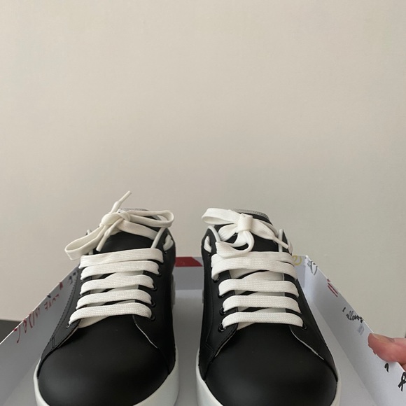 Dolce and Gabbana sneakers - Picture 3 of 8